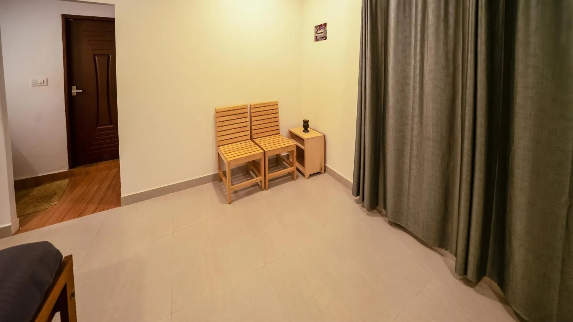 فندق Snow Smile Camps مونار